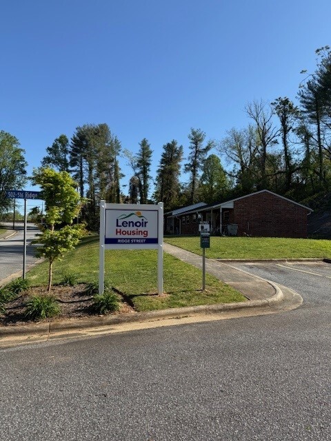 Ridge Street neighborhood sign